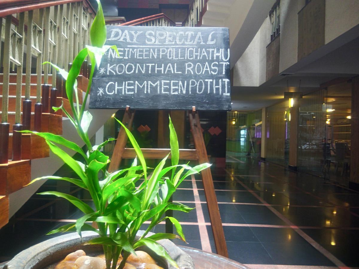 Lotus 8 Hotel 尼杜巴塞莱 外观 照片